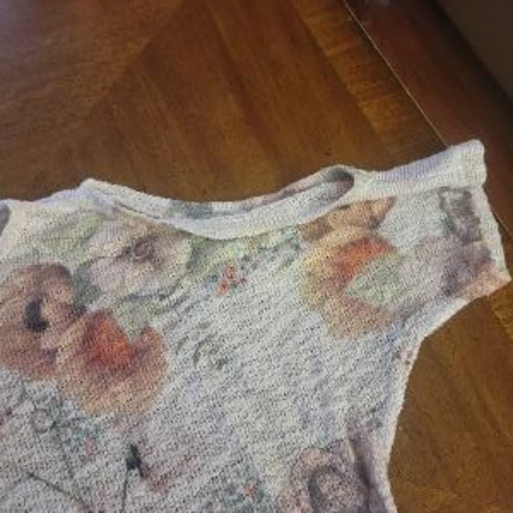 Ginger G Floral Top - Picture 2 of 11